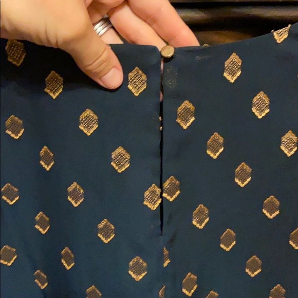 Flowy Blouse - Picture 5 of 5